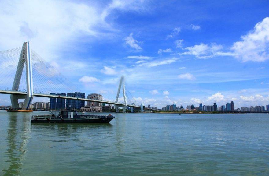 效果图海口互联网金融大厦配套图-世纪大桥
