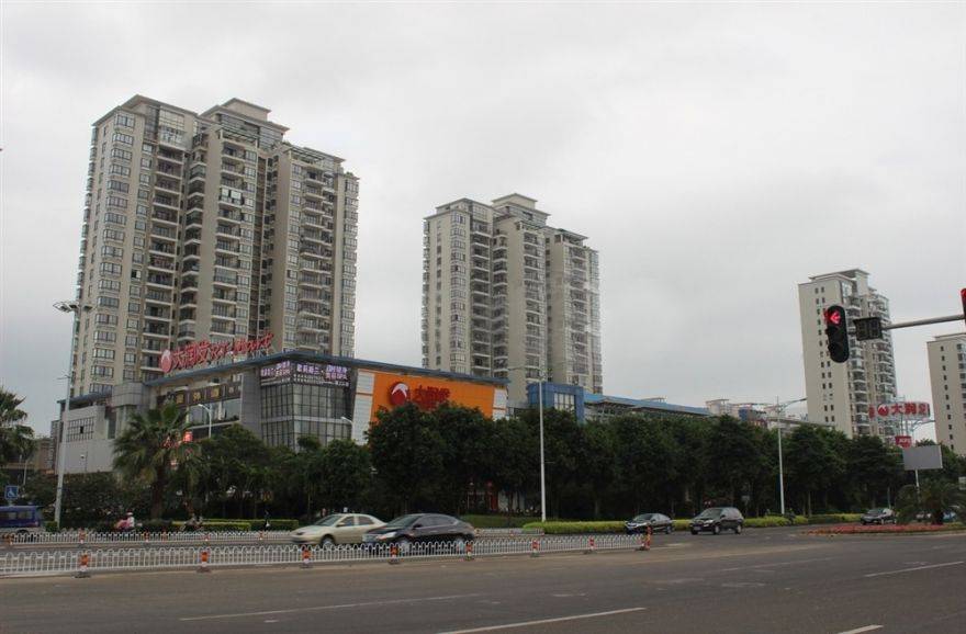 效果图海口互联网金融大厦配套图-国兴大润发