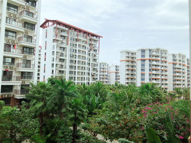 三亚凤凰苑主推小户型产品，建面约33-70㎡(图1)