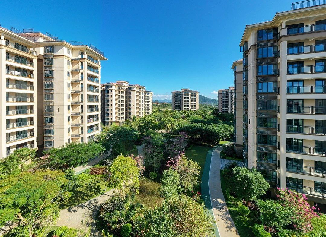 三亚海棠湾龙海泉城有70年住宅在售，均价约30000元/㎡(图1)